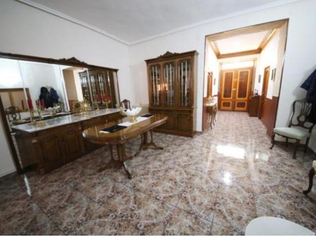 Casa en venta en Tomelloso, Castilla-La Mancha