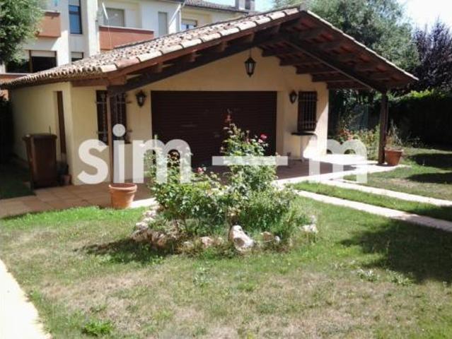 Casa en venta en La Suïssa, Tona
