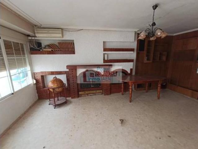 Casa en venta en Torredonjimeno, Andalucía
