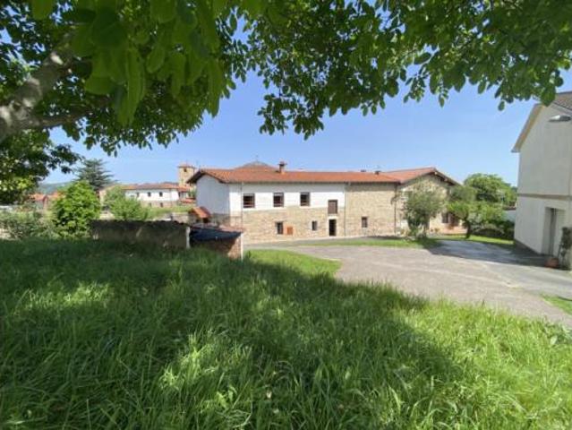 Casa en venta en Viérnoles, Torrelavega