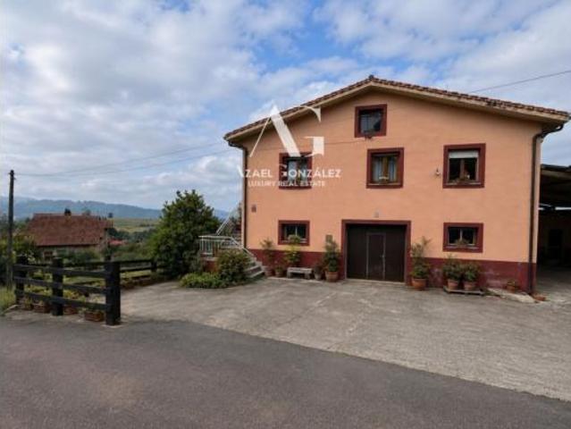 Casa en venta en Torrelavega, Cantabria