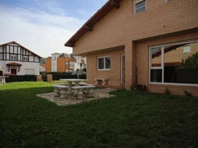 Casa en venta en Torrelavega, Cantabria
