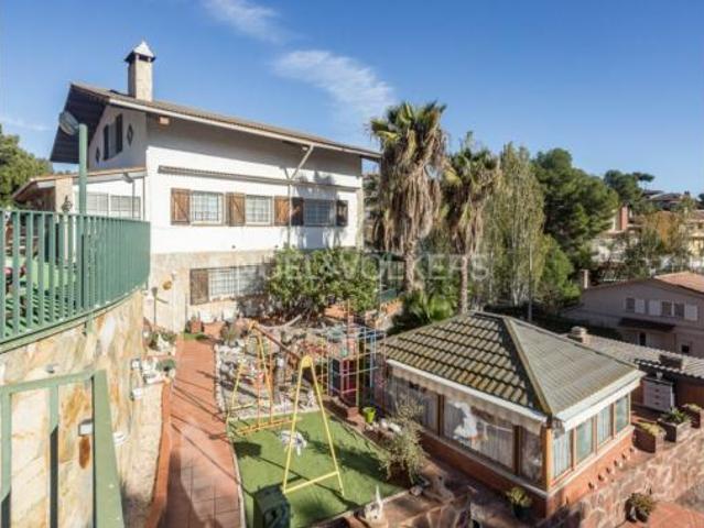 Casa en venta en Torrelles De Llobregat, Can Güell