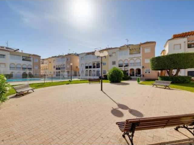 Casa en venta en El Paraiso, Torrevieja