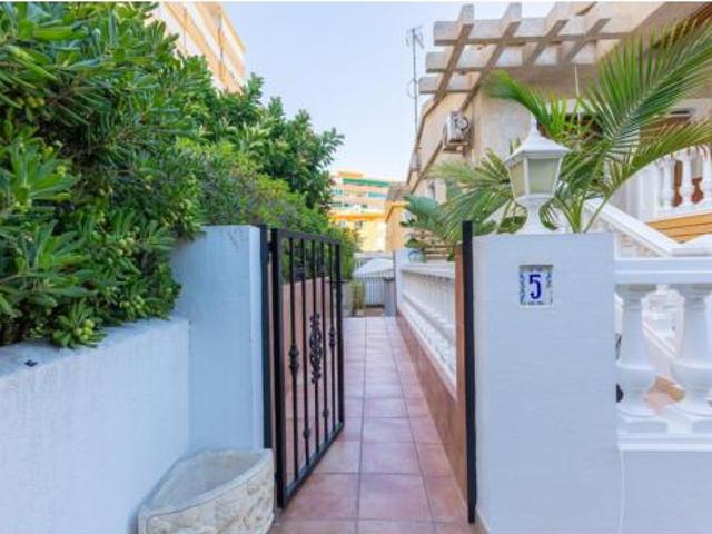 Casa en venta en Torrevieja, Valencia