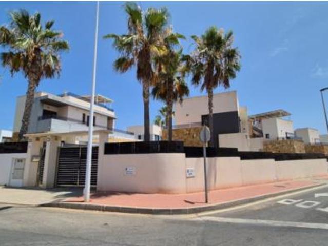Casa en venta en Cabo Cervera-Playa la Mata, el Baix Segura / La Vega Baja