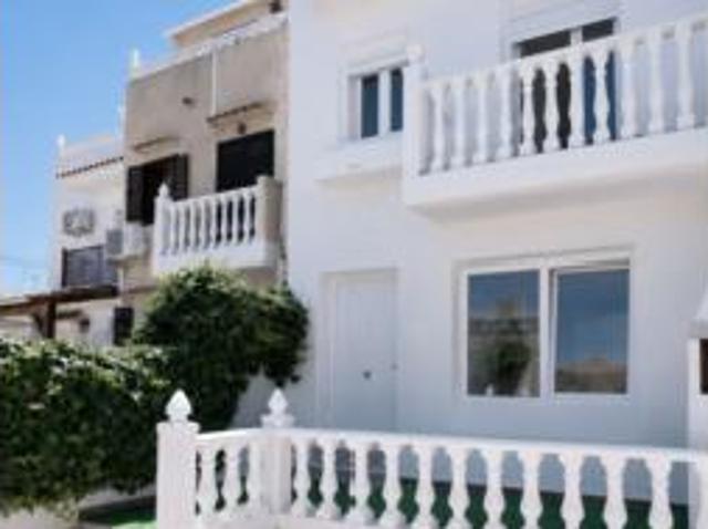 Casa en venta en La Rosaleda, el Baix Segura / La Vega Baja