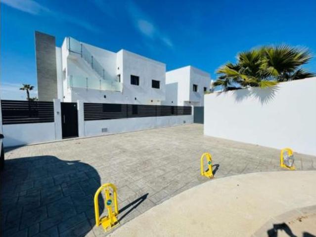 Casa en venta en Aguas Nuevas, el Baix Segura / La Vega Baja