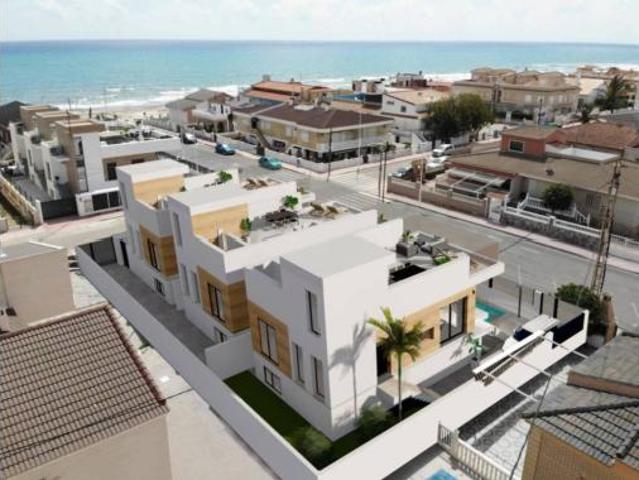 Casa en venta en Torrevieja, Valencia