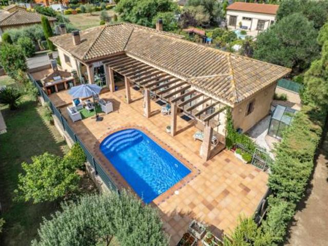 Casa en venta en Vilacolum, Torroella De Fluvià