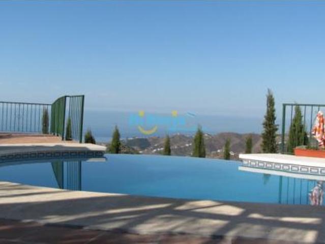 Casa en venta en La Axarquía, Andalucía