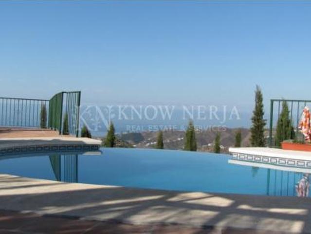 Casa en venta en La Axarquía, Andalucía