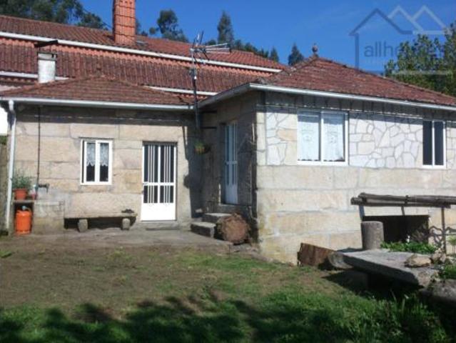 Casa en venta en Tui, Os Muíños