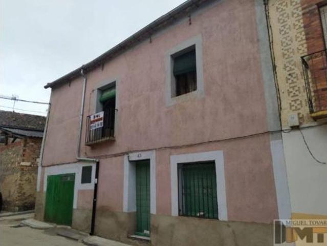 Casa en venta en Turégano, Barrio de Nuestra Señora de los Remedios
