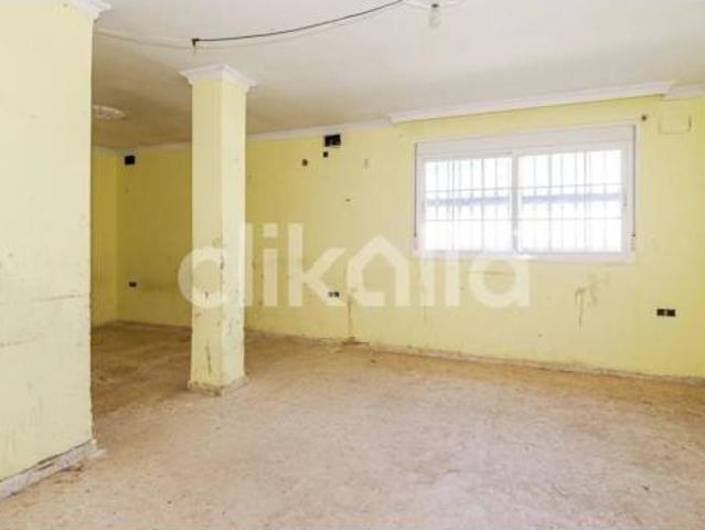 Casa en venta en Umbrete, Andalucía