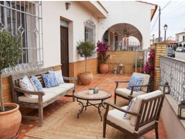 Casa en venta en Umbrete, Andalucía