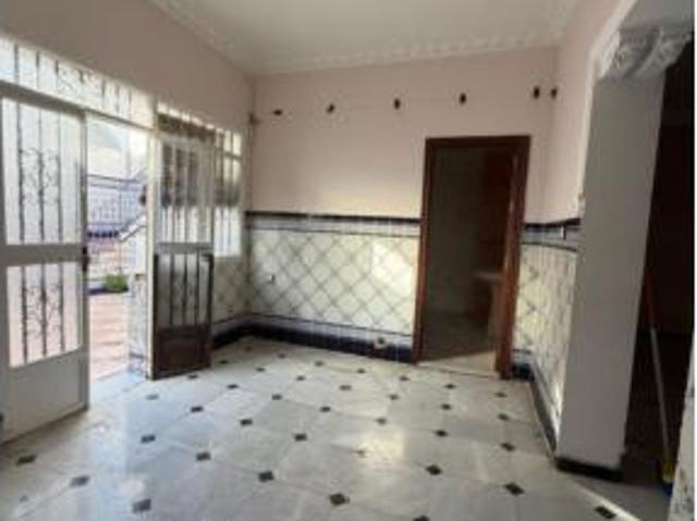 Casa en venta en Umbrete, Andalucía