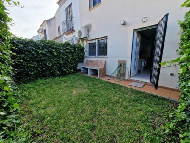 Casa en venta en Umbrete, Andalucía