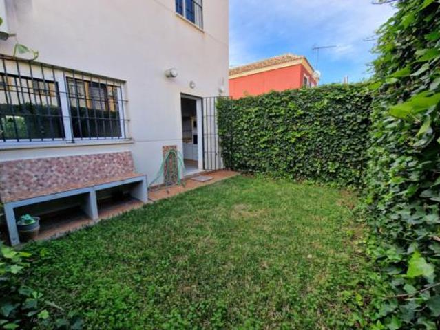 Casa en venta en Umbrete, Andalucía