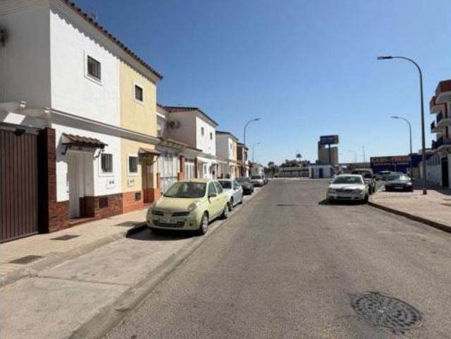 Casa en venta en Utrera, Andalucía