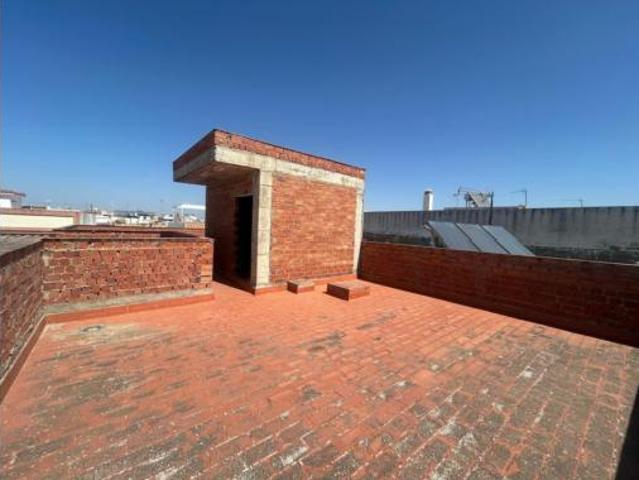 Casa en venta en Utrera, Andalucía