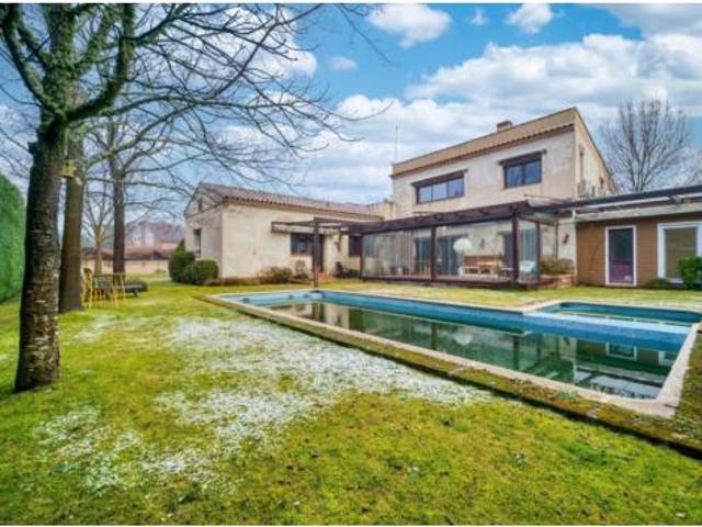 Casa en venta en Valdemorillo, Madrid