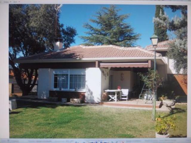 Casa en venta en Valdemorillo, Cerro Alarcón