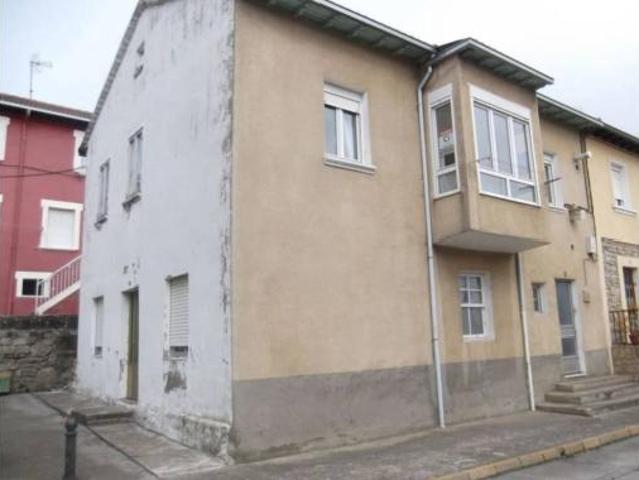 Casa en venta en Valdeolea, Cantabria
