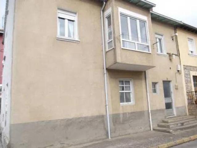 Casa en venta en Valdeolea, Cantabria