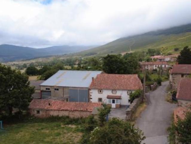 Casa en venta en Valdeolea, Cantabria