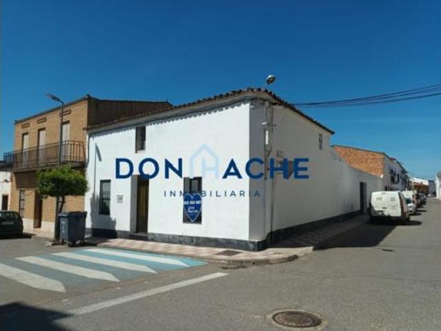 Casa en venta en Valdetorres, Extremadura