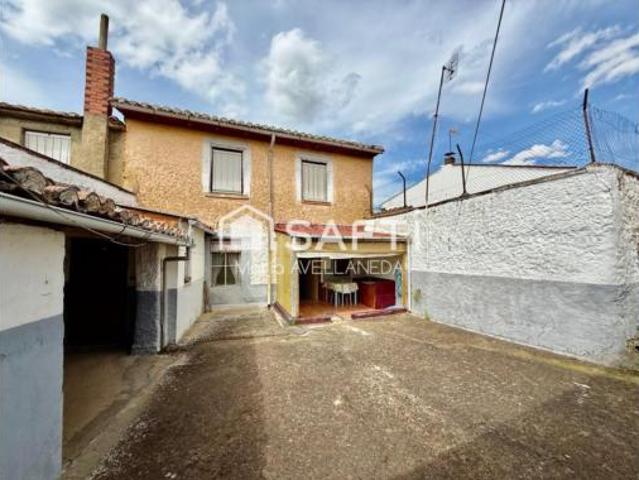 Casa en venta en Valdevimbre, Castilla y León