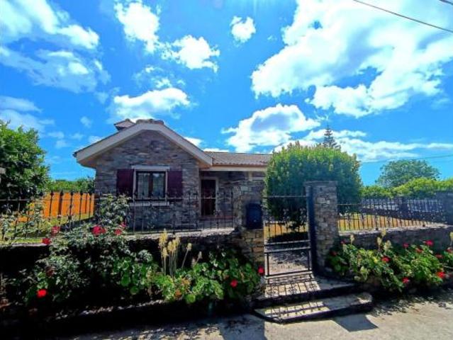 Casa en venta en Meirás, Ferrol