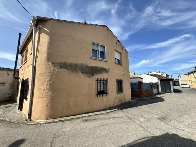 Casa en venta en Megeces