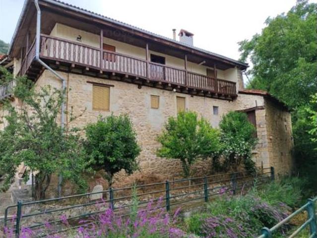 Casa en venta en Valle De Manzanedo, Castilla y León