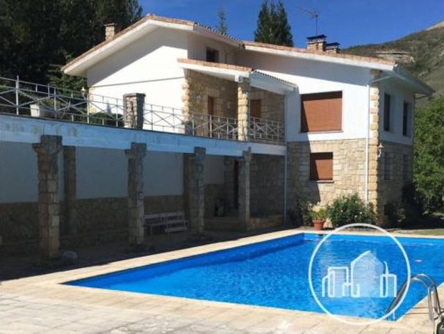 Casa en venta en Valle De Sedano, Castilla y León