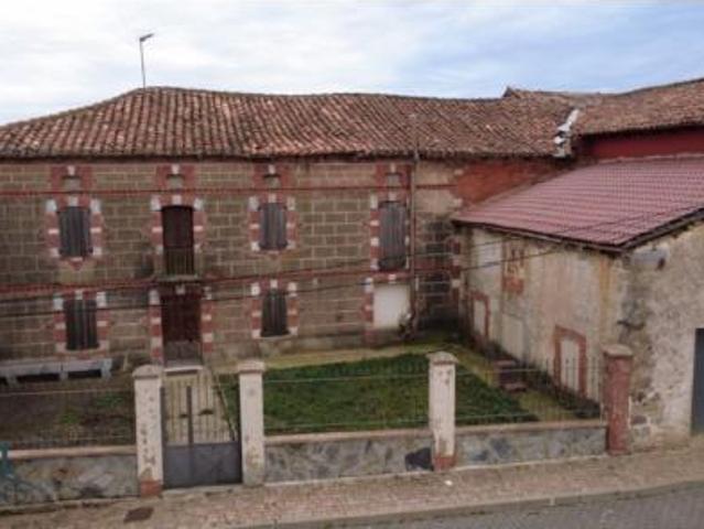 Casa en venta en Valle De Valdelucio, Castilla y León