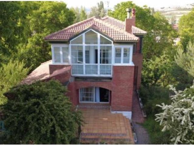 Casa en venta en Valle De Valdelucio, Castilla y León