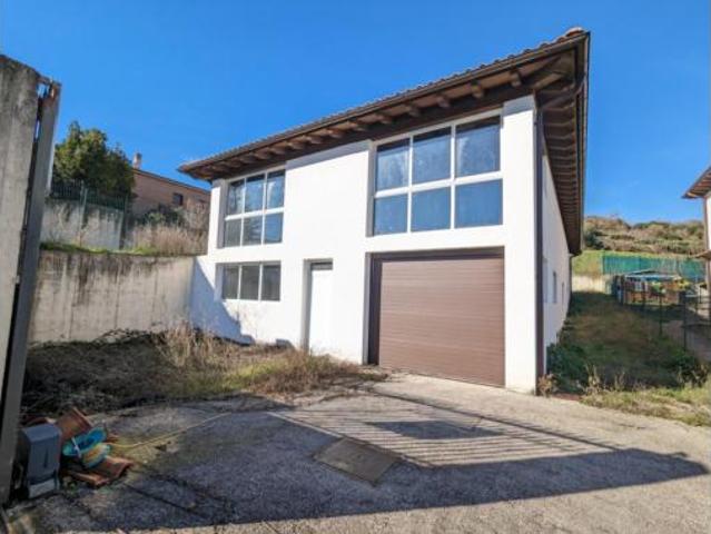 Casa en venta en Estellerria, Navarra
