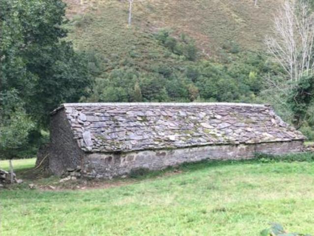 Casa en venta en Vega De Pas, Cantabria