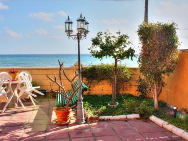 Casa en venta en Benajarafe, La Axarquía