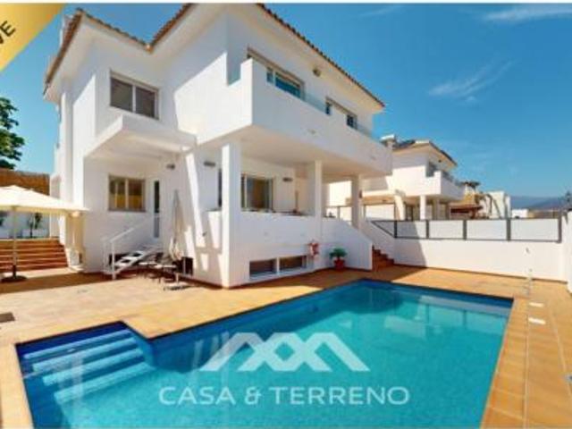 Casa en venta en Torre del Mar, La Axarquía