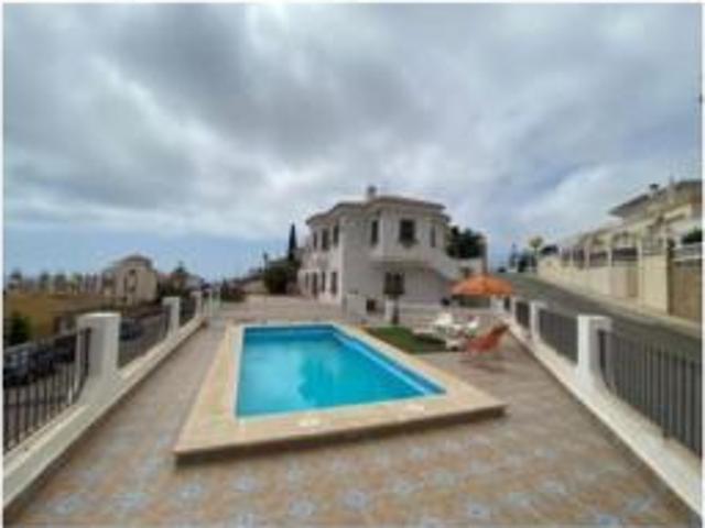 Casa en venta en Vélez-málaga, La Viña
