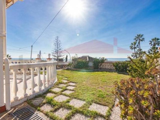 Casa en venta en Benajarafe, La Axarquía