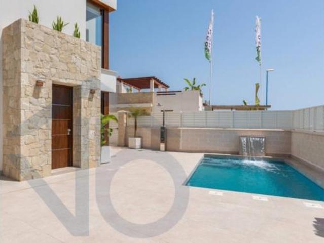 Casa en venta en Vera Playa, Vera