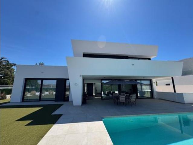 Casa en venta en Vera Playa, Vera