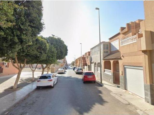 Casa en venta en La Gangosa, Vícar