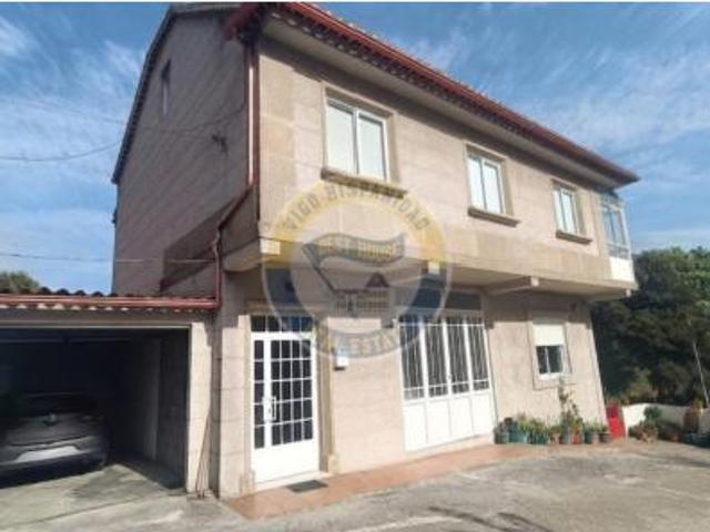 Casa en venta en Castrelos, Vigo