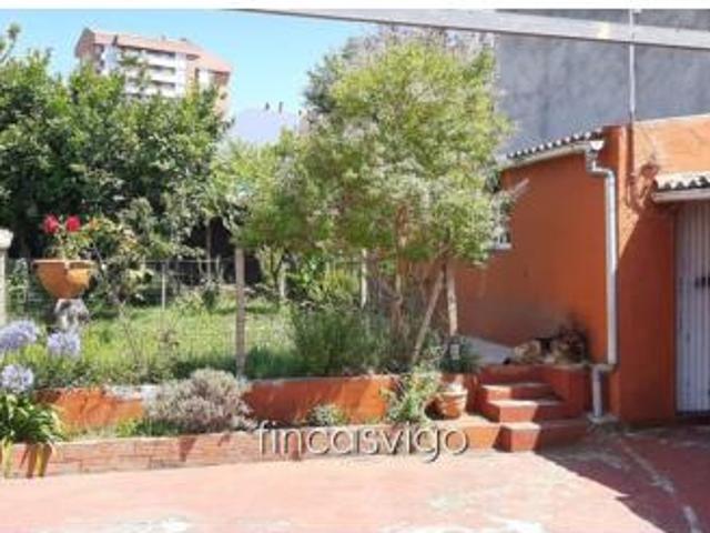 Casa en venta en O Calvario, Vigo