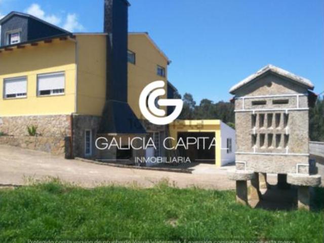 Casa en venta en Zamáns, Vigo